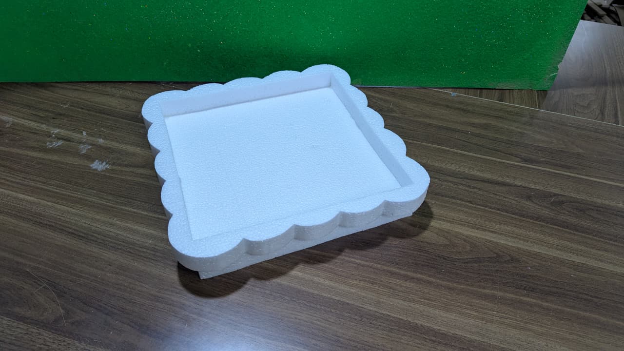 صواني فلين مربع